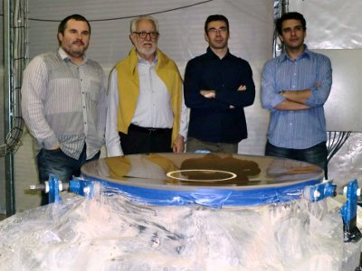 El equipo del CEFCA en la sede de AMOS