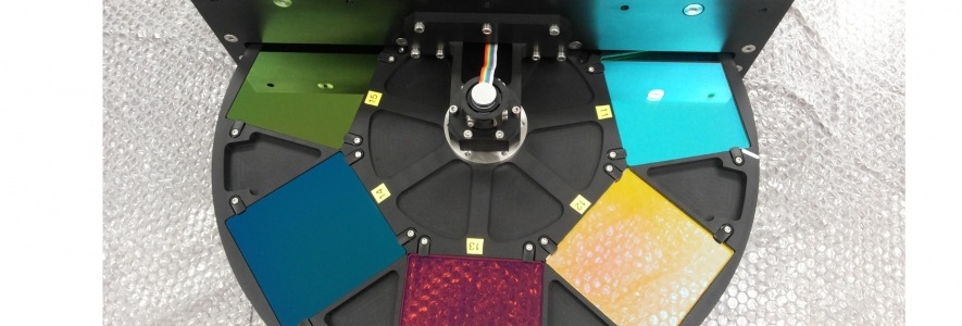 Wheel with the J-PLUS filters